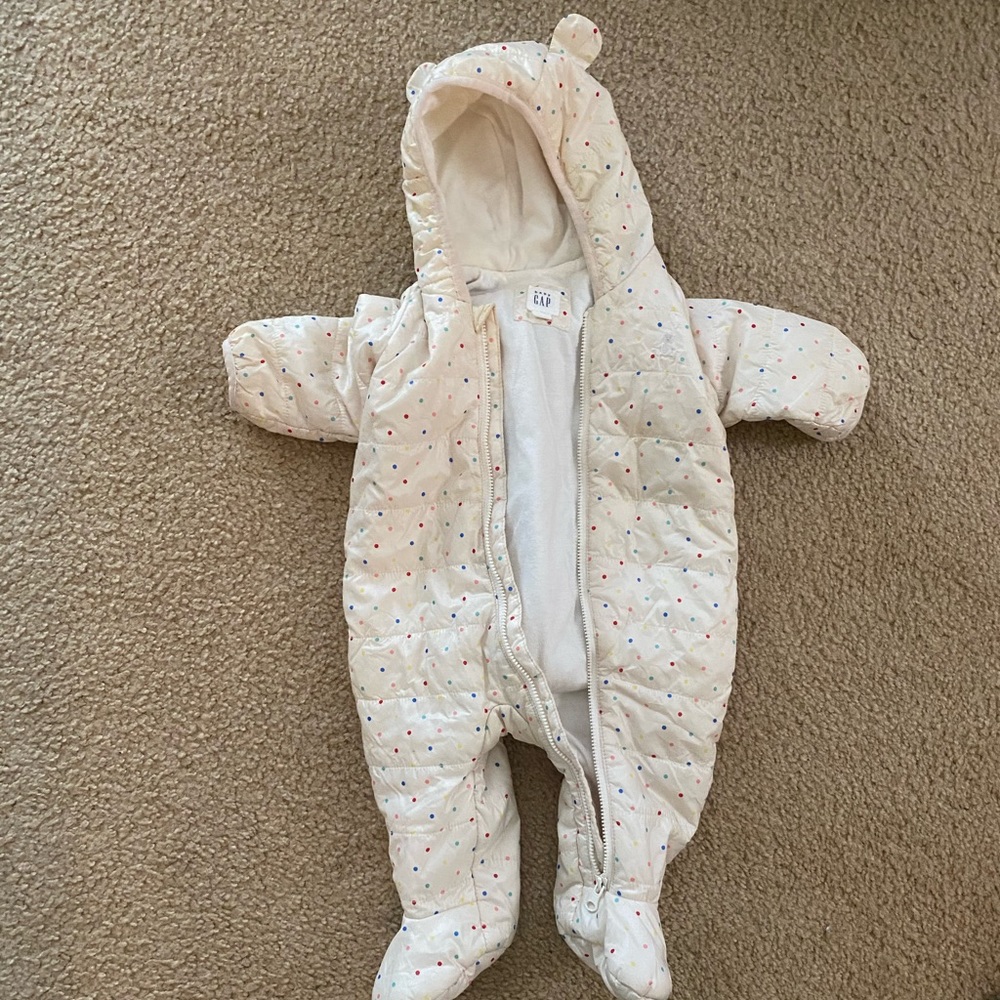 Babygap size 3-6